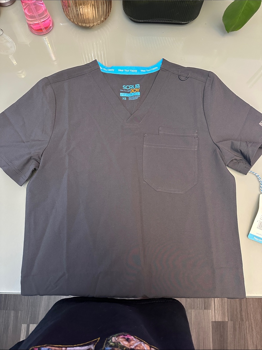 Women's V-Neck Short Sleeve Scrub Top in Charcoal